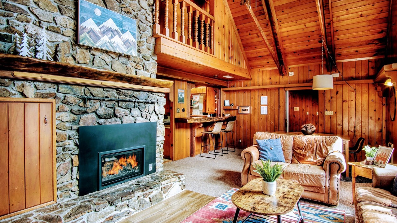 Photo of Livingroom in Ponderosa