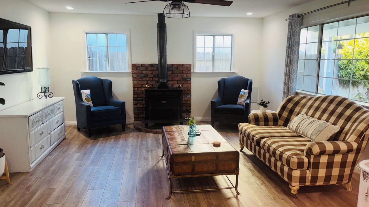 Photo of Livingroom in Murrieta