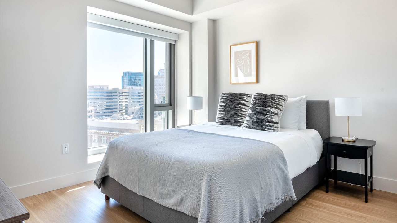 Photo of Bedroom in Downtown Oakland