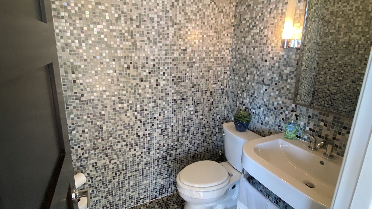 Photo of Bedroom in Gas Lamp Section