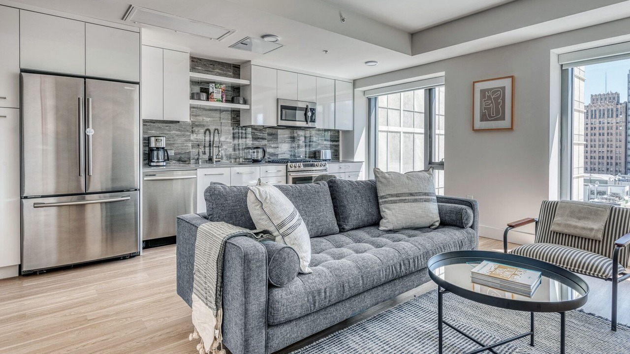 Photo of Livingroom in Downtown Oakland