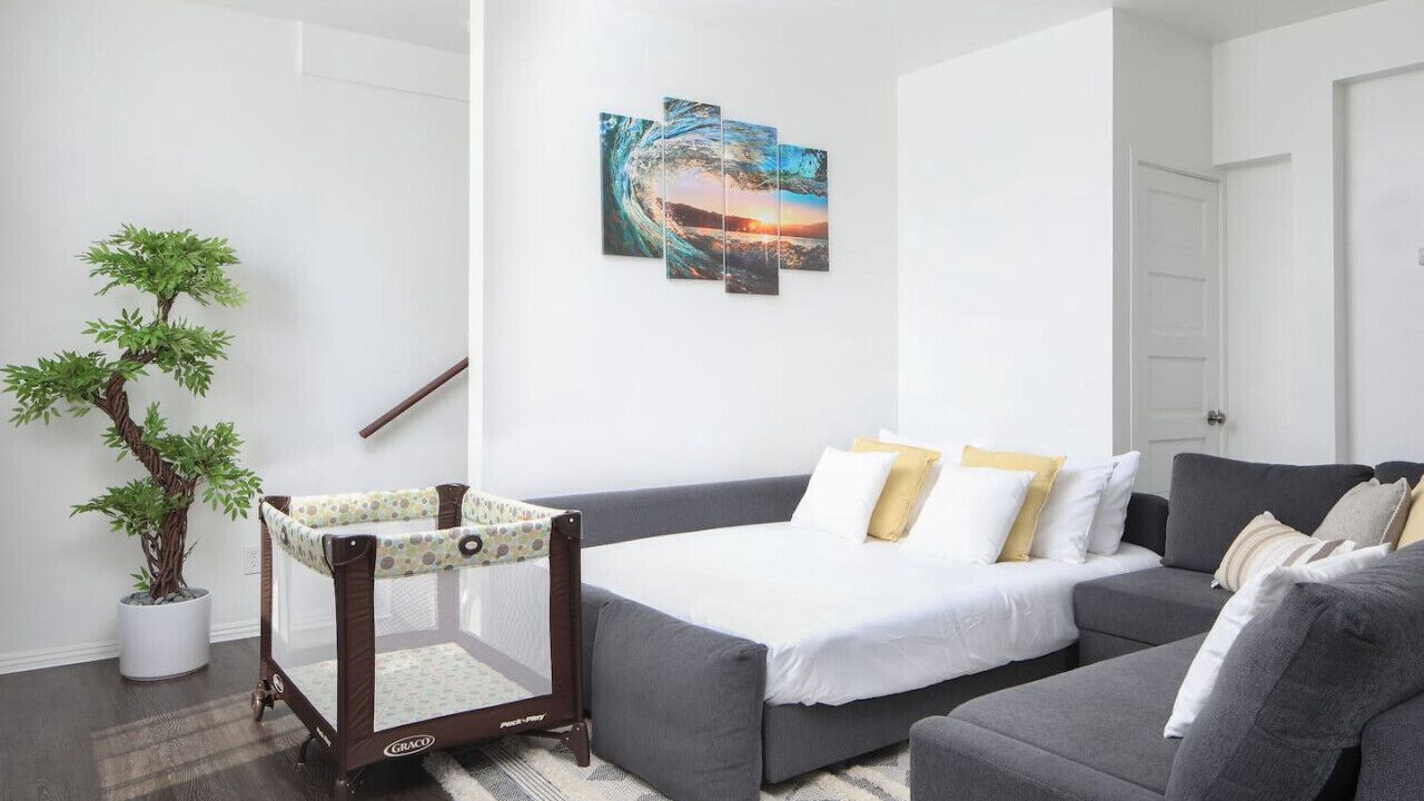 Photo of Livingroom in Golden Hill