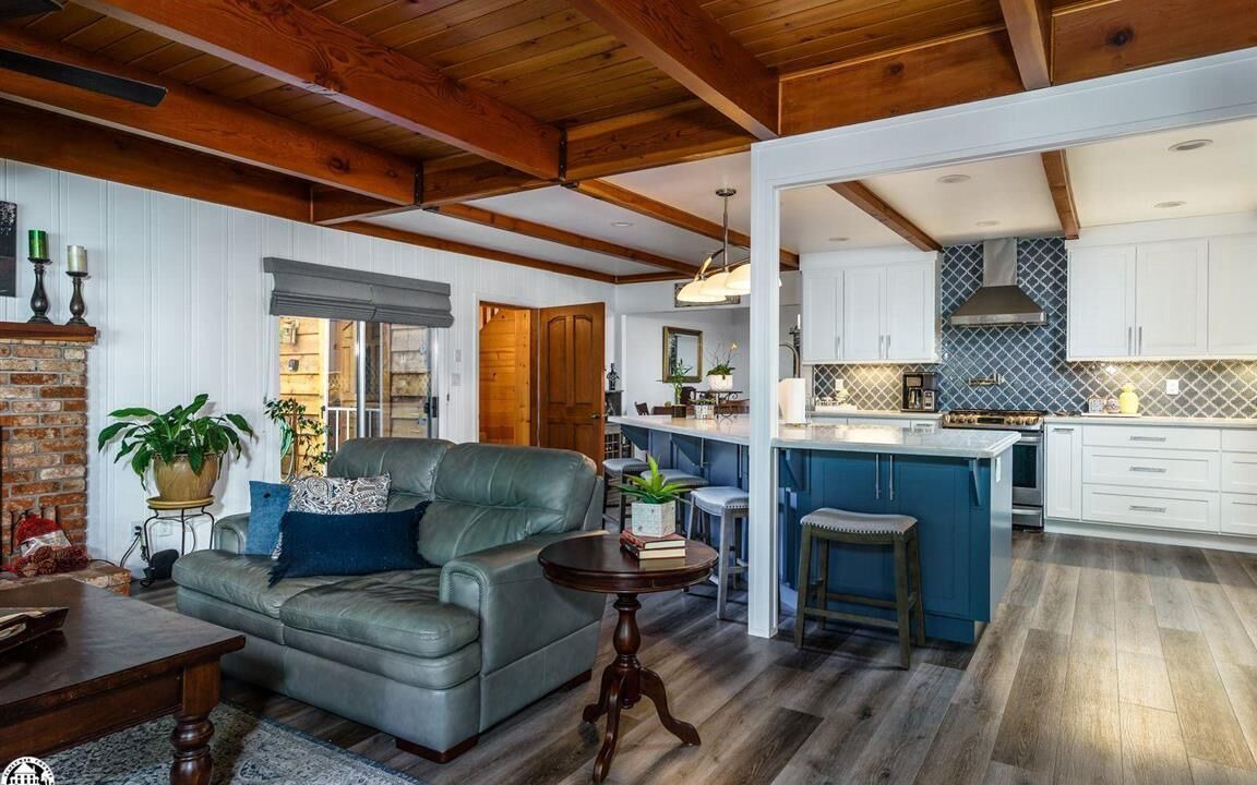 Photo of Livingroom in Twain Harte