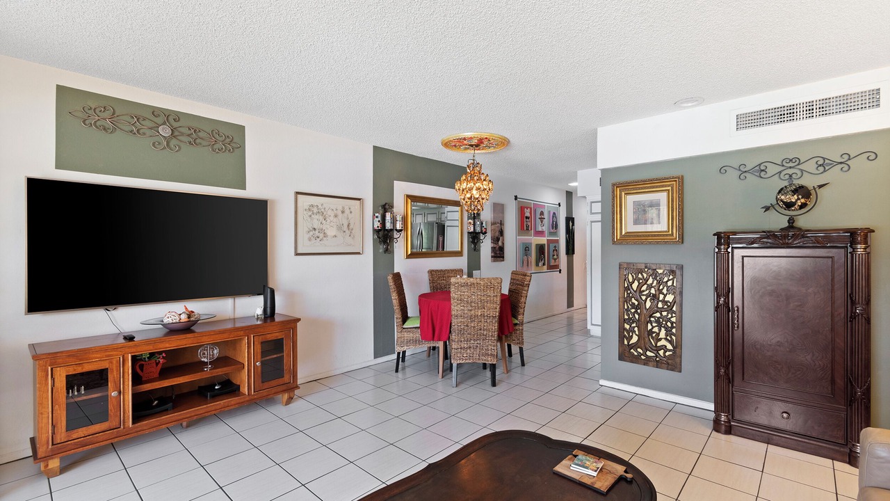 Photo of Others in Twin Palms