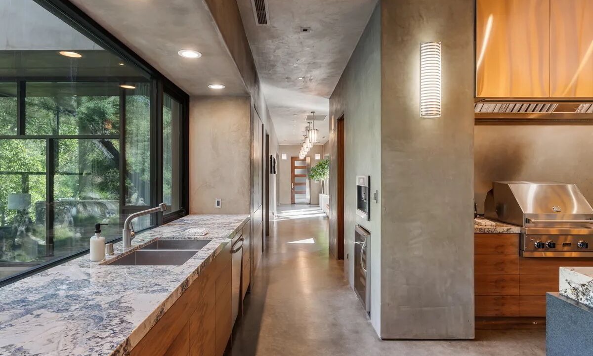 Photo of Kitchen in Yosemite Forks