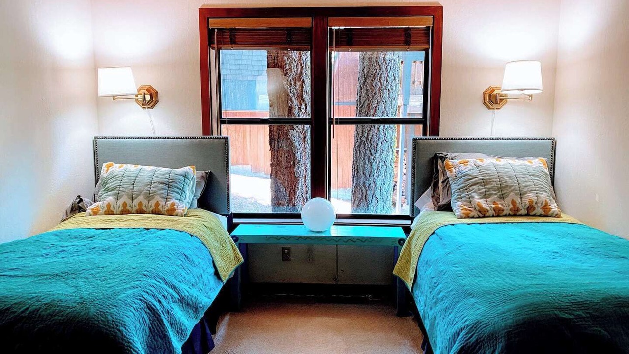 Photo of Bedroom in Alpine Meadows