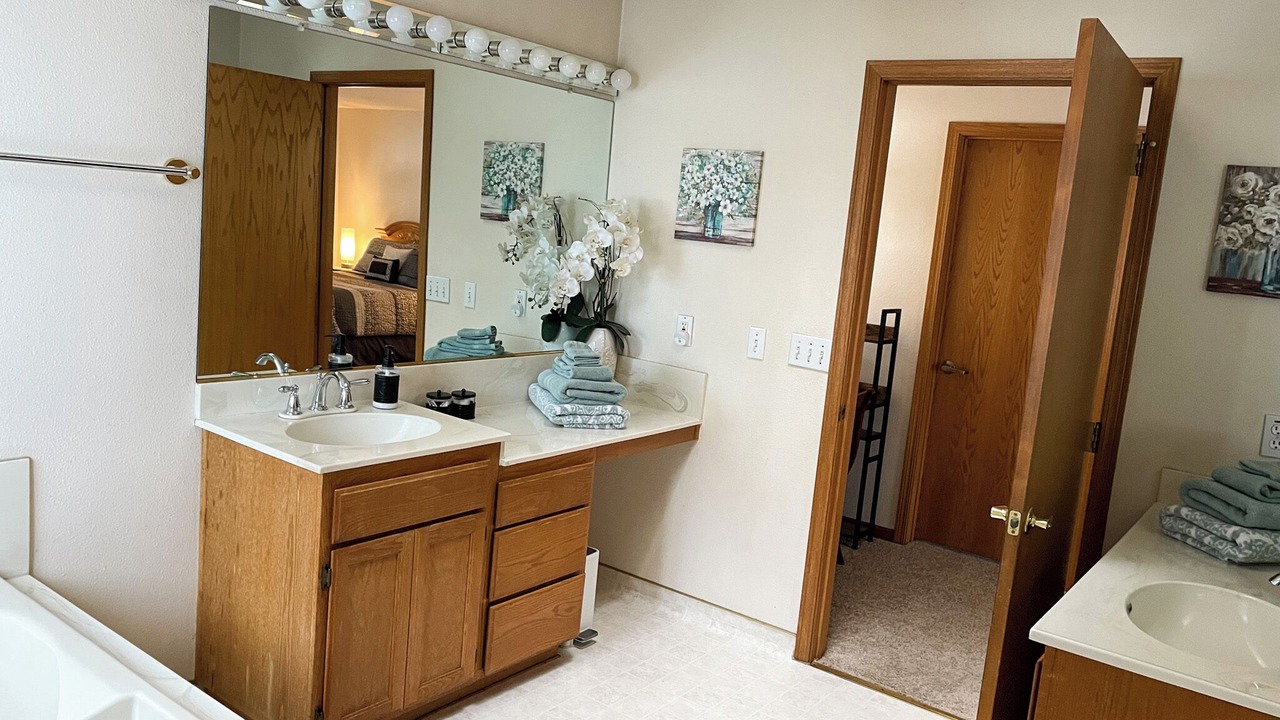 Photo of Bathroom in Mariposa