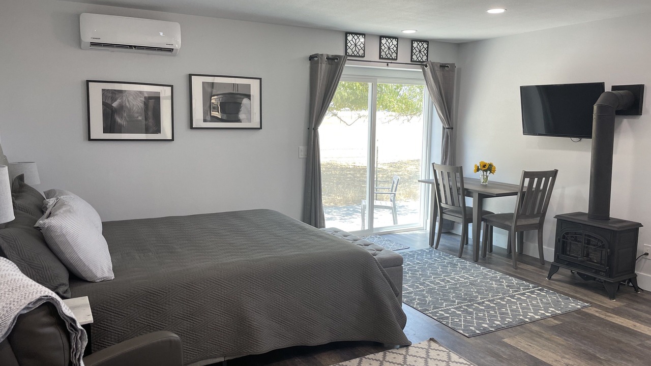 Photo of Bedroom in Red Bluff