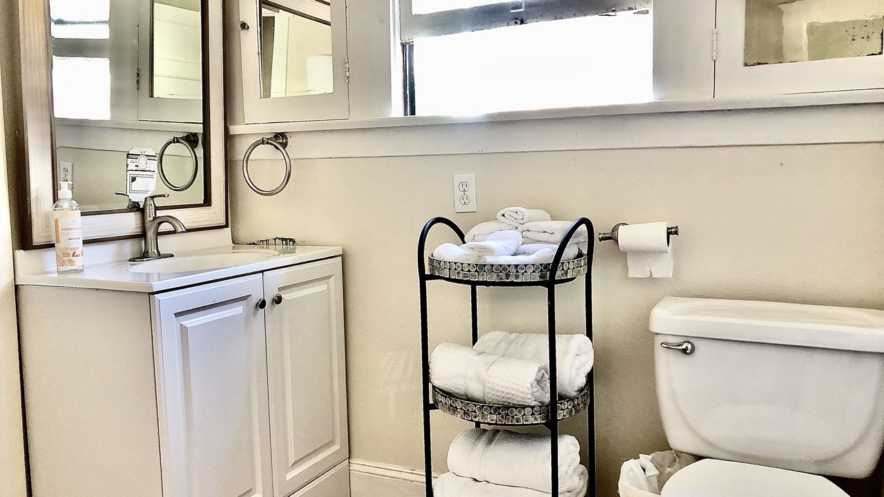 Photo of Bathroom in Mission Hills