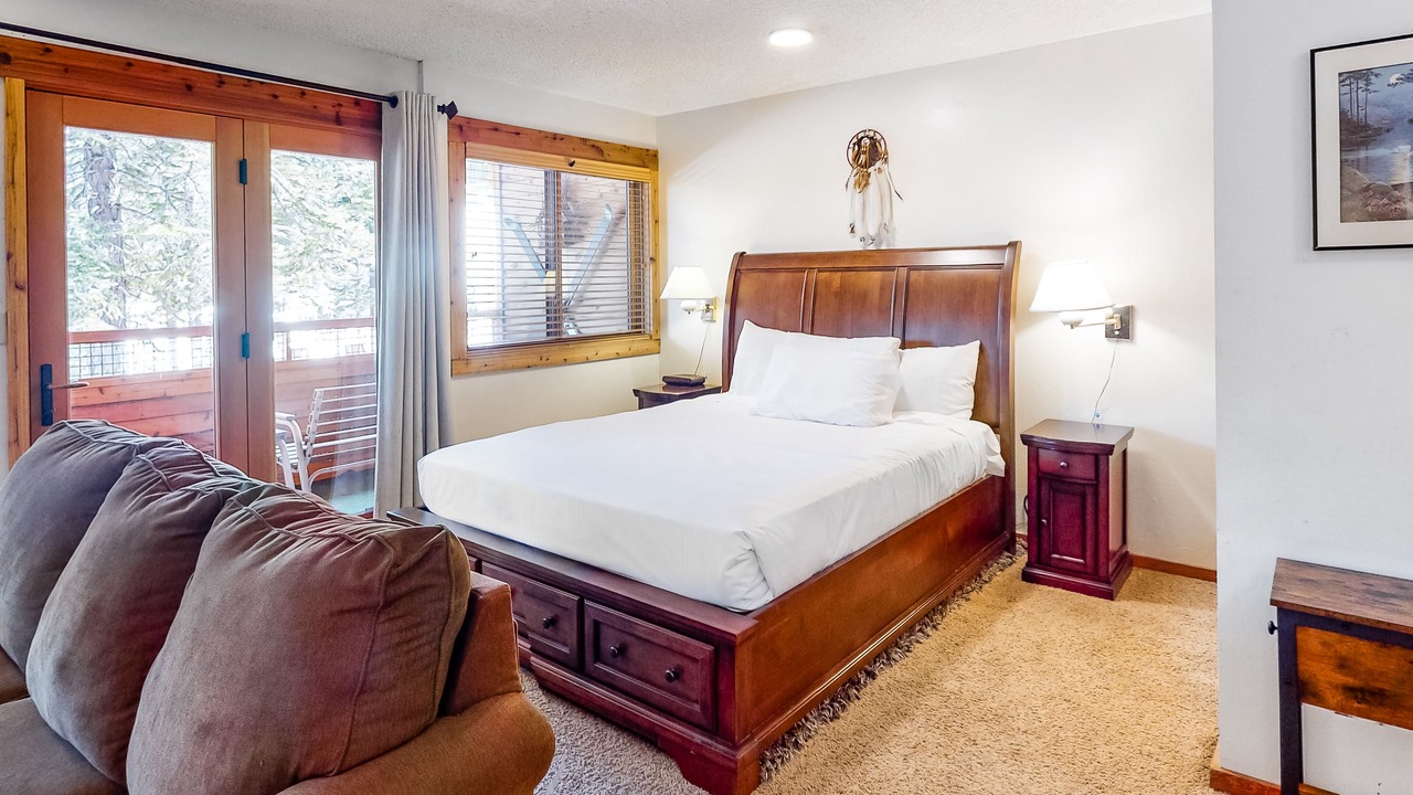 Photo of Bedroom in Tahoe Woods
