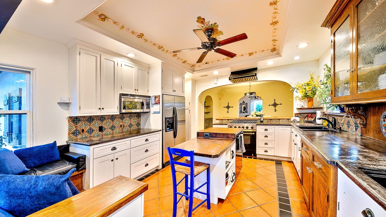 Photo of Kitchen in Loma Portal