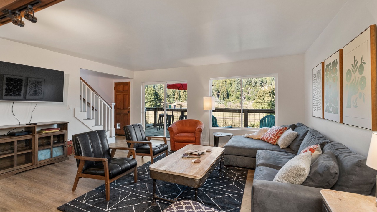 Photo of Bedroom in Guerneville