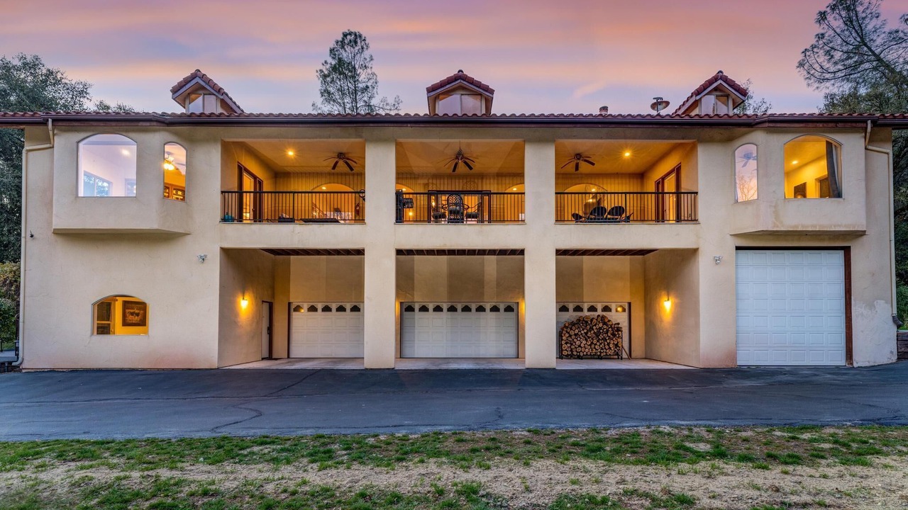 Photo of Outdoor in Oakhurst