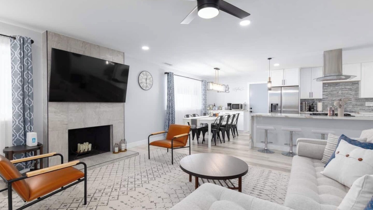Photo of Livingroom in Clairemont Mesa