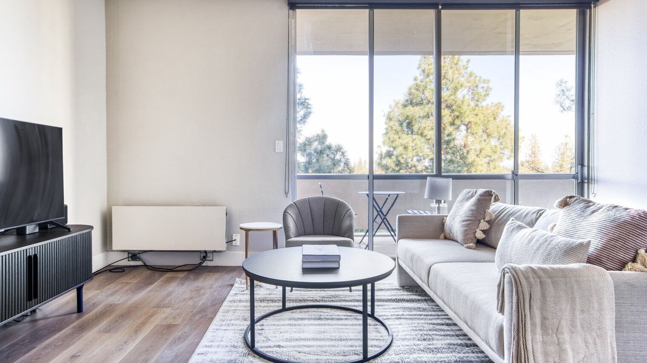 Photo of Livingroom in University South