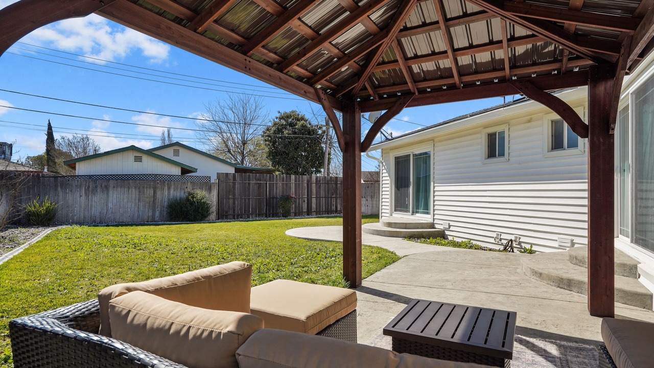 Photo of Patio Balcony in South Natomas