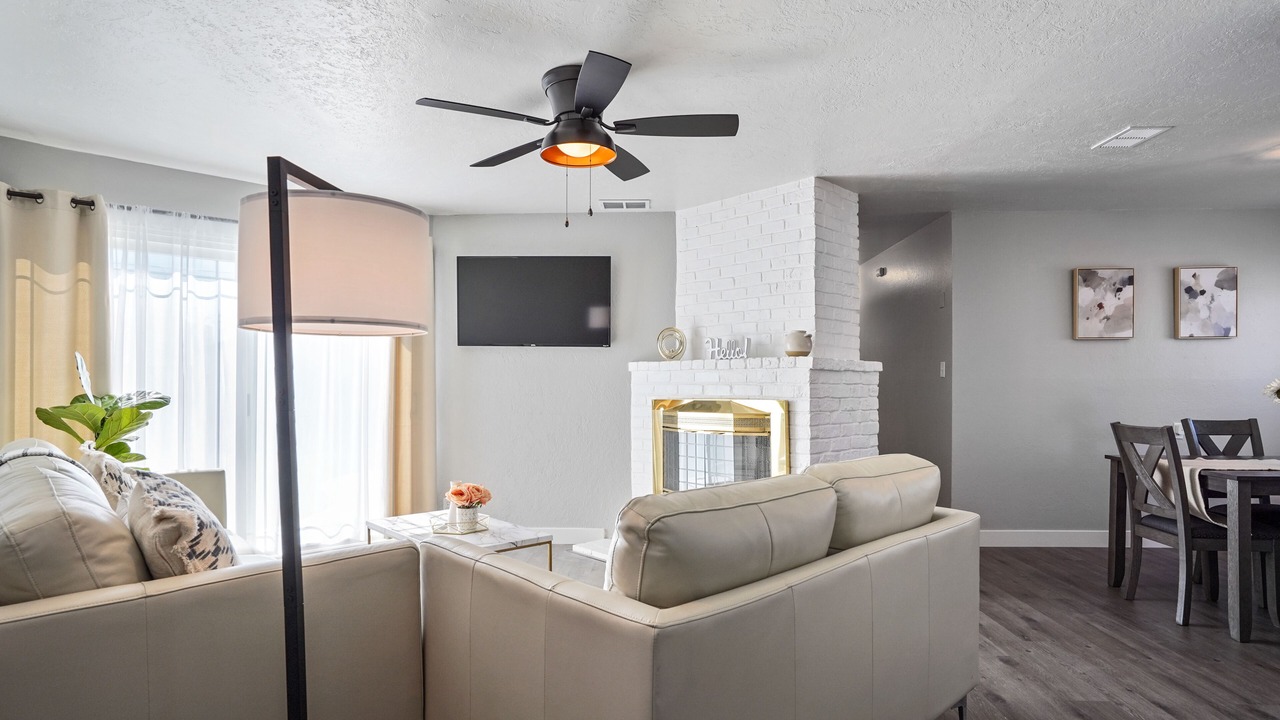 Photo of Livingroom in South Natomas