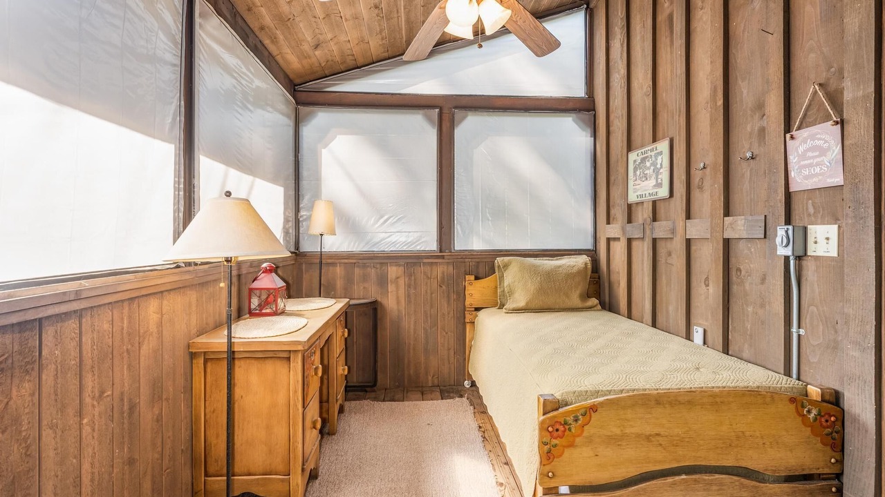 Photo of Bedroom in North Wawona