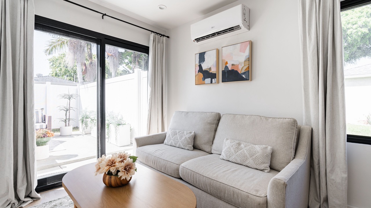 Photo of Livingroom in Talmadge