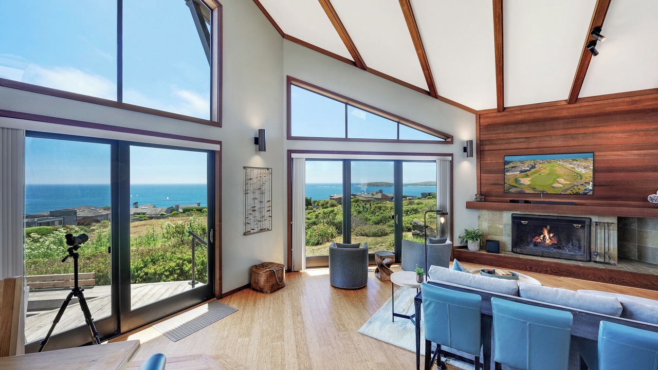 Photo of Livingroom in Bodega Bay