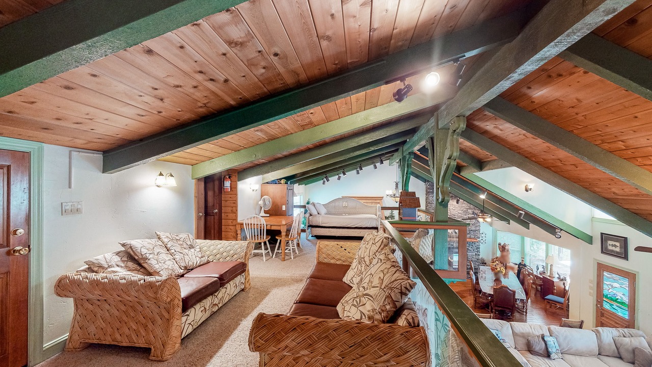 Photo of Livingroom in Bass Lake