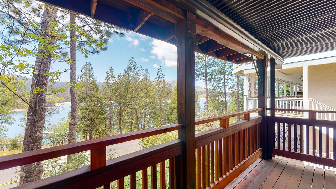 Photo of Outdoor in Bass Lake