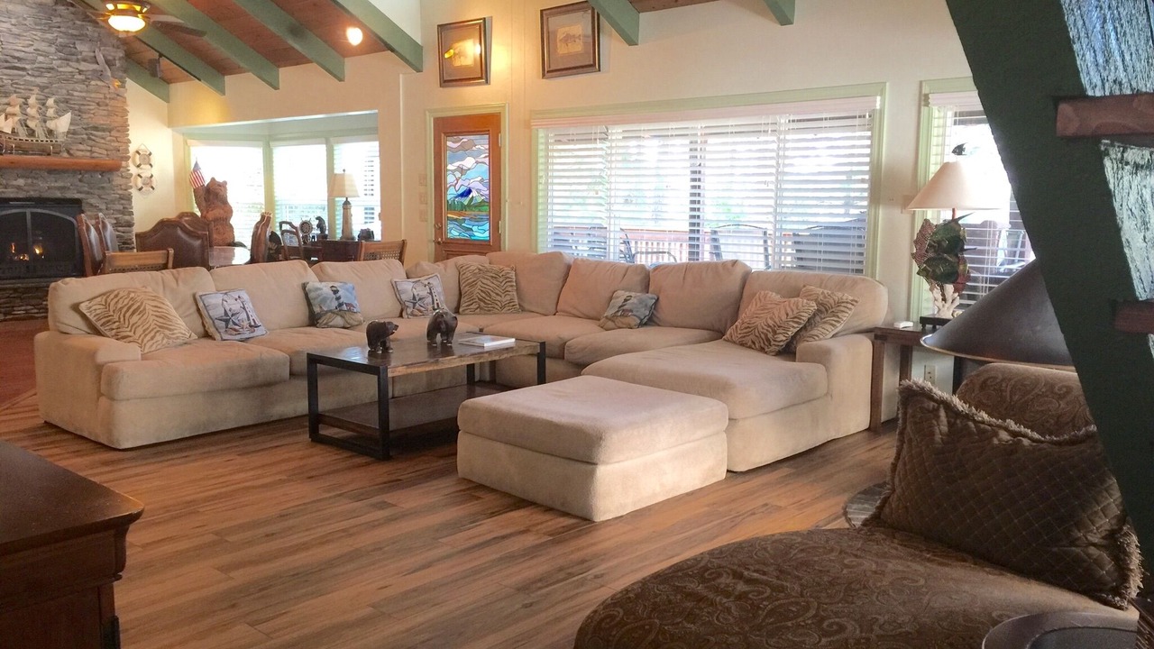 Photo of Livingroom in Bass Lake