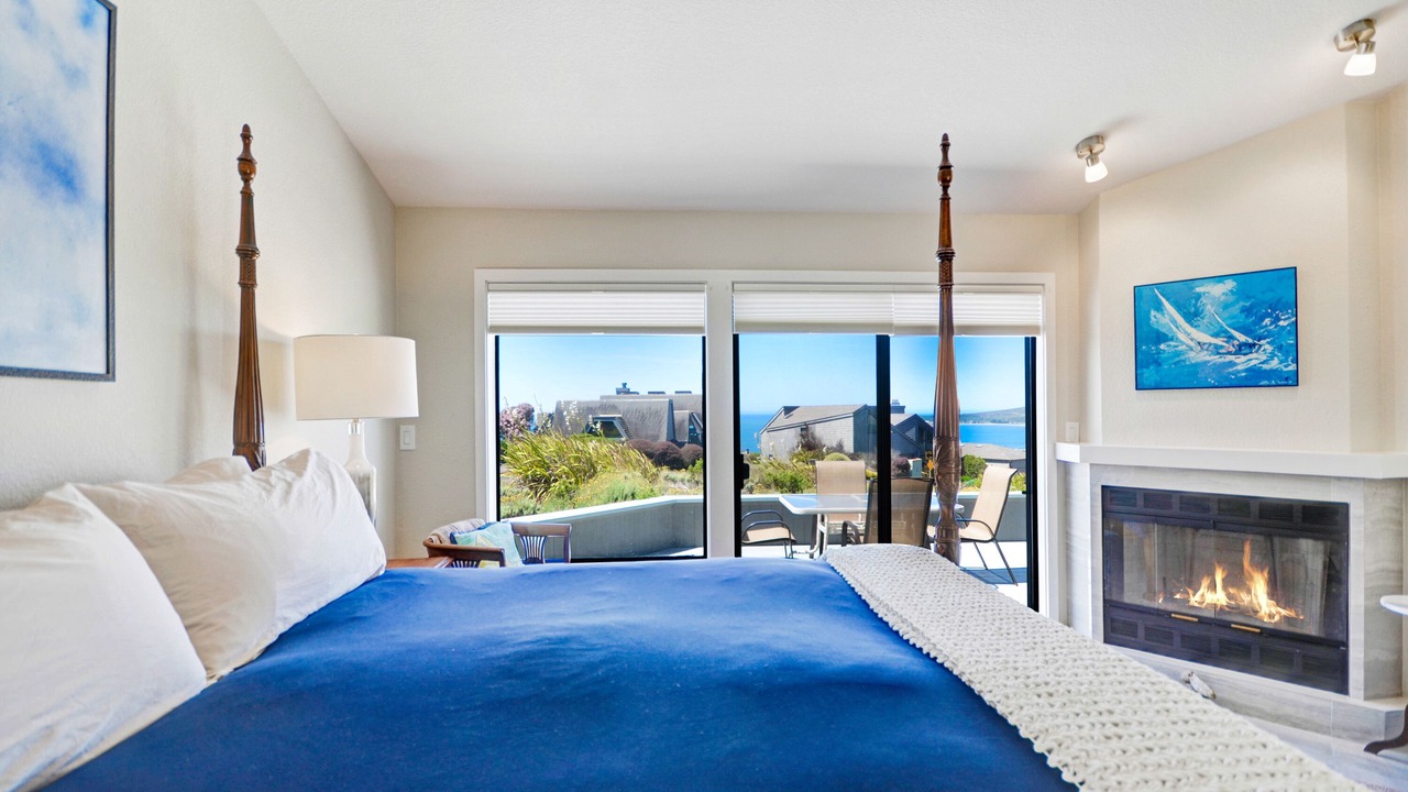 Photo of Bedroom in Bodega Bay