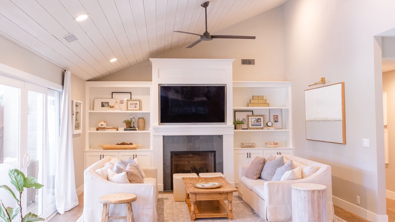 Photo of Livingroom in Chico