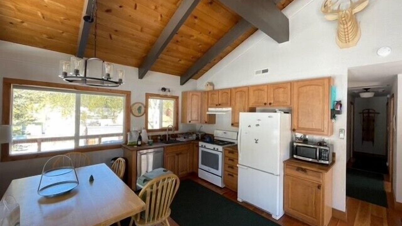 Photo of Kitchen in Pioneer Trail