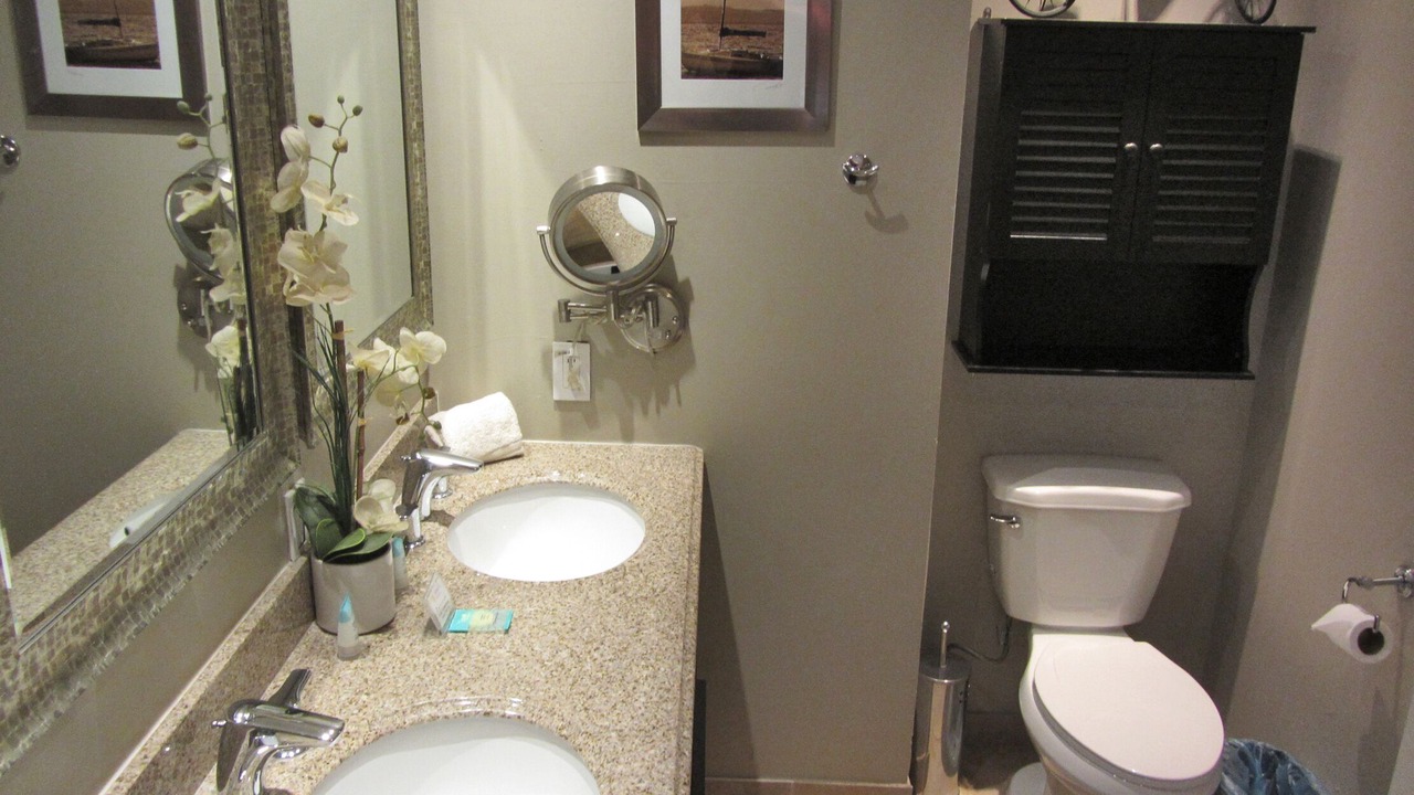 Photo of Bathroom in Lakeside Park