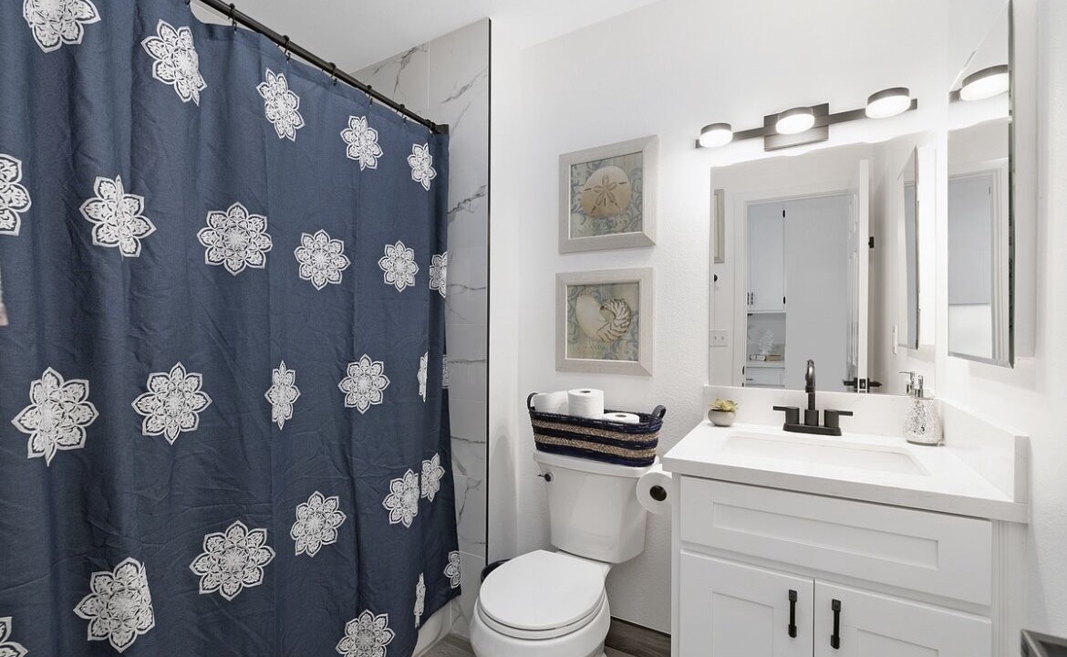 Photo of Bathroom in South Oceanside