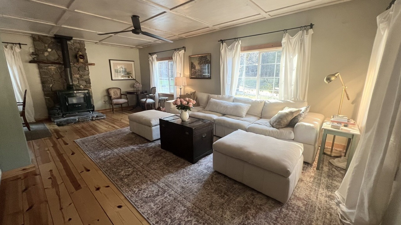 Photo of Livingroom in Keddie