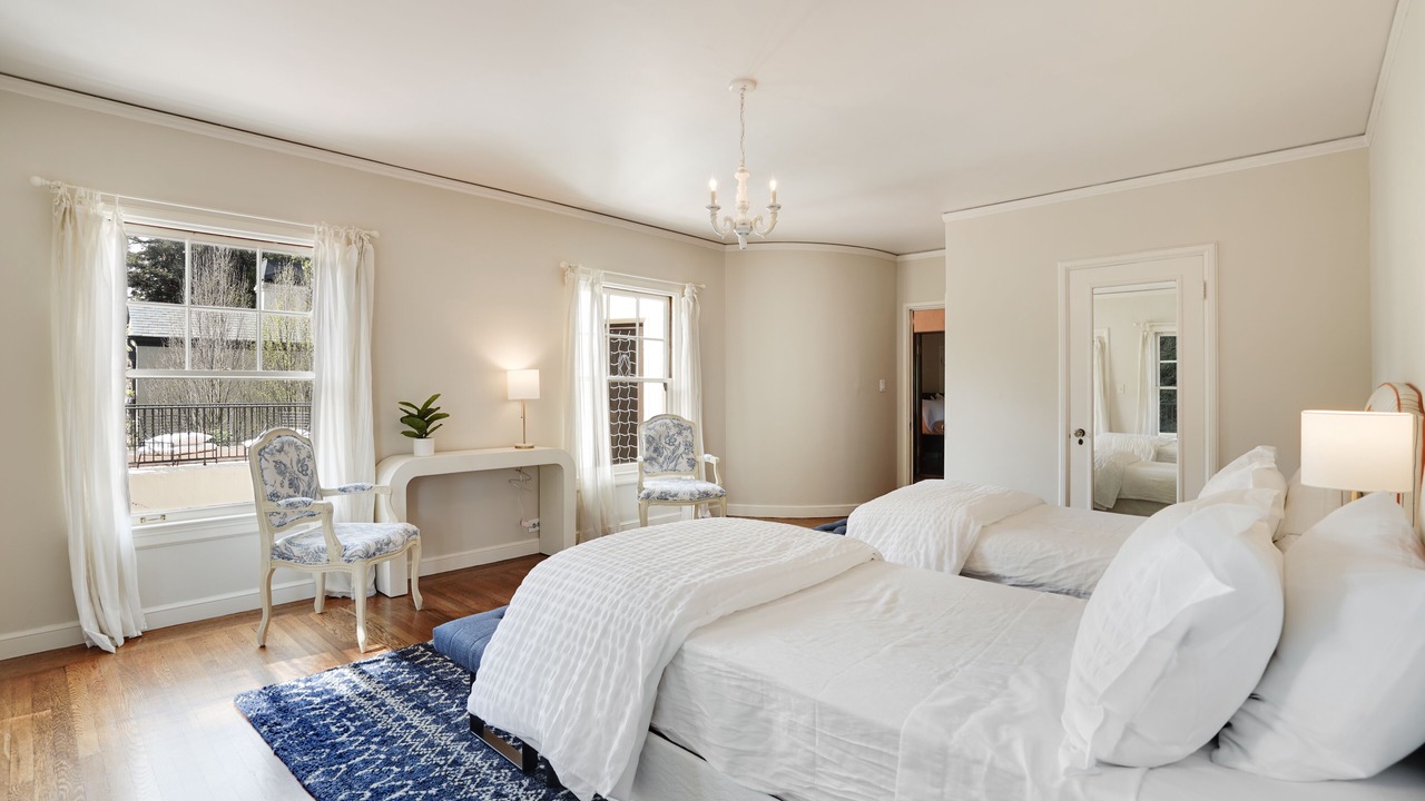 Photo of Bedroom in Crescent Park