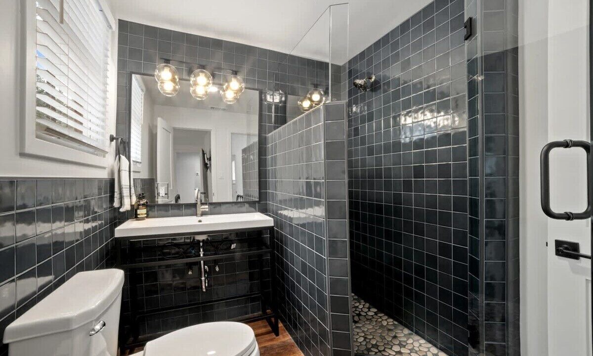 Photo of Bathroom in Tahoe Valley