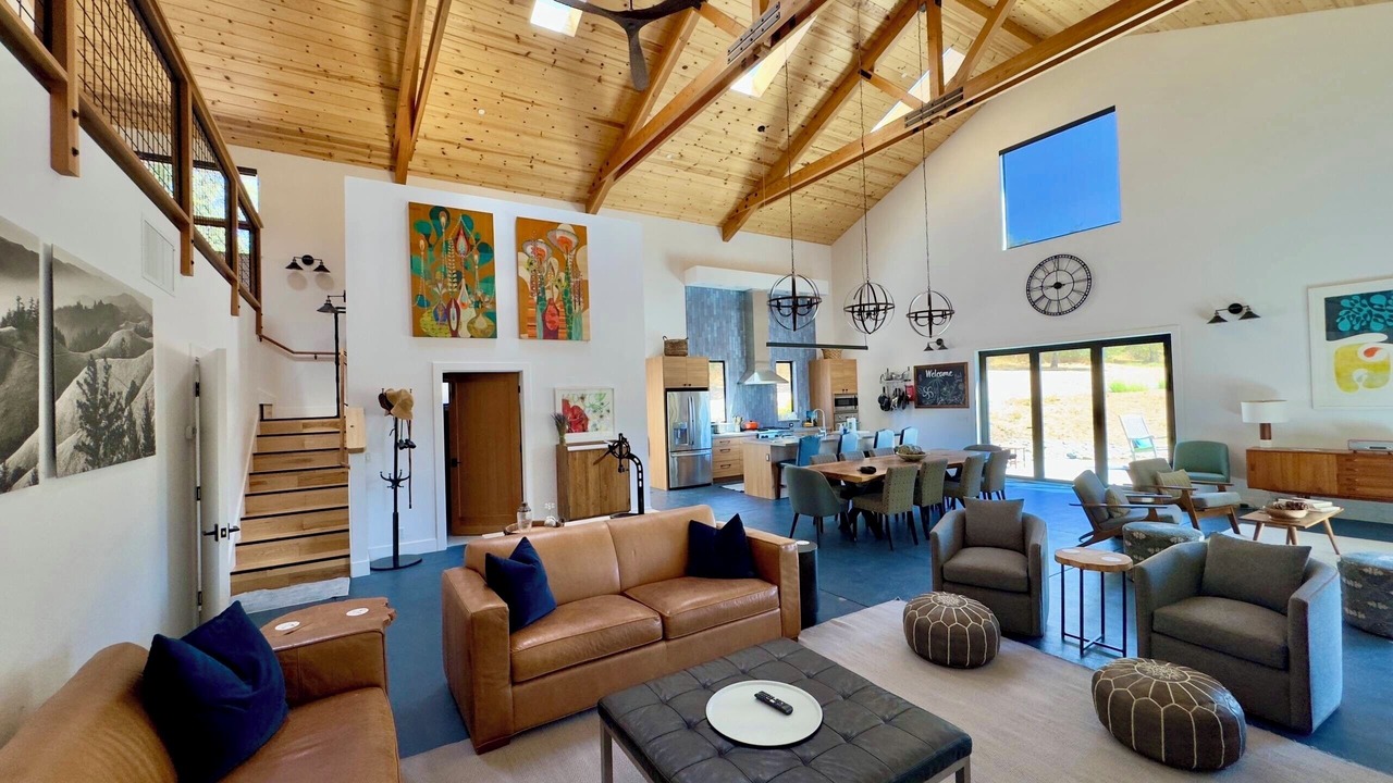 Photo of Livingroom in Sebastopol