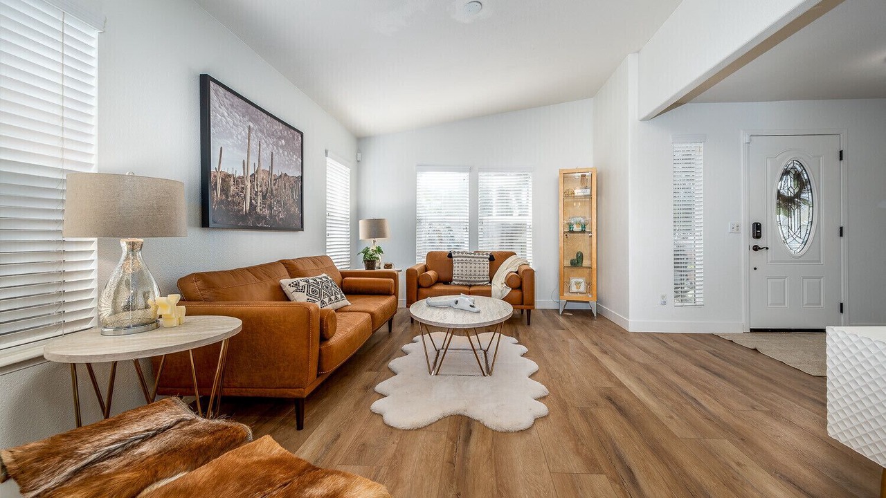 Photo of Livingroom in Lake Elsinore