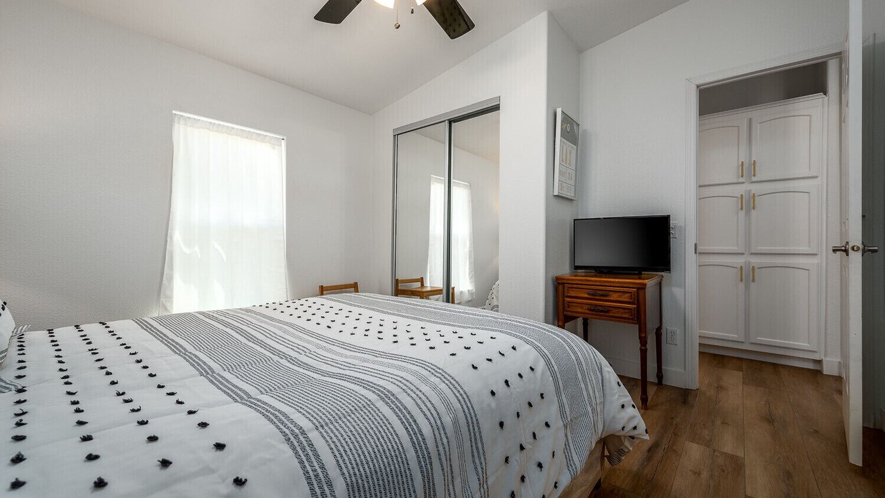 Photo of Bedroom in Lake Elsinore