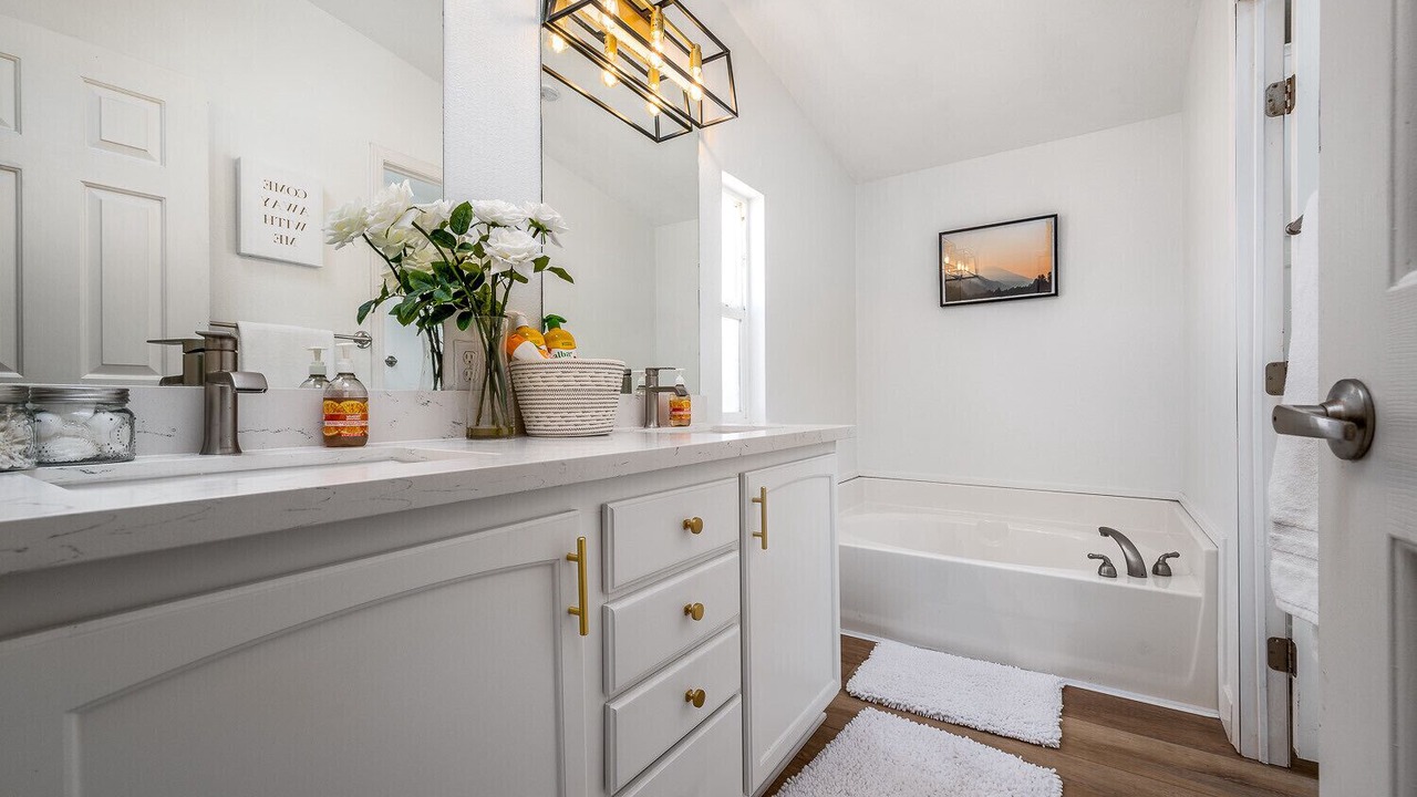 Photo of Bathroom in Lake Elsinore