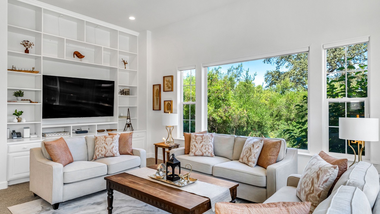 Photo of Bedroom in Santa Rosa