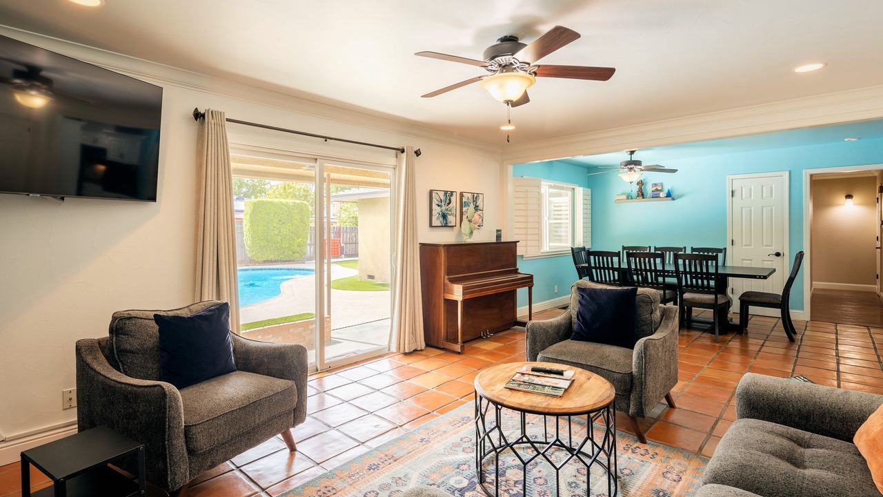 Photo of Livingroom in Raisin