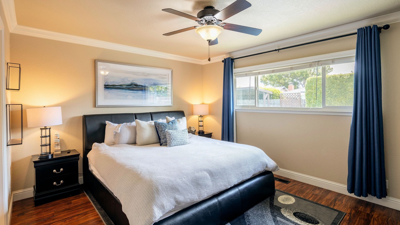 Photo of Bedroom in Raisin