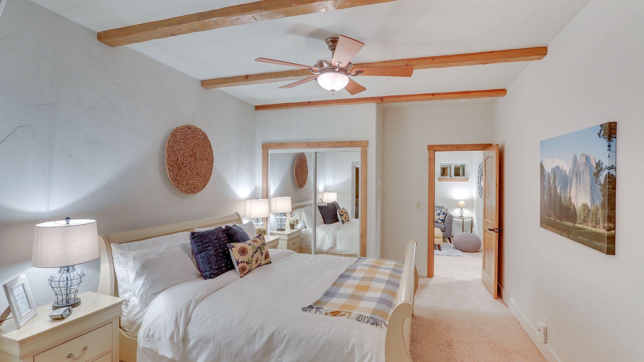 Photo of Bedroom in Blue Jay