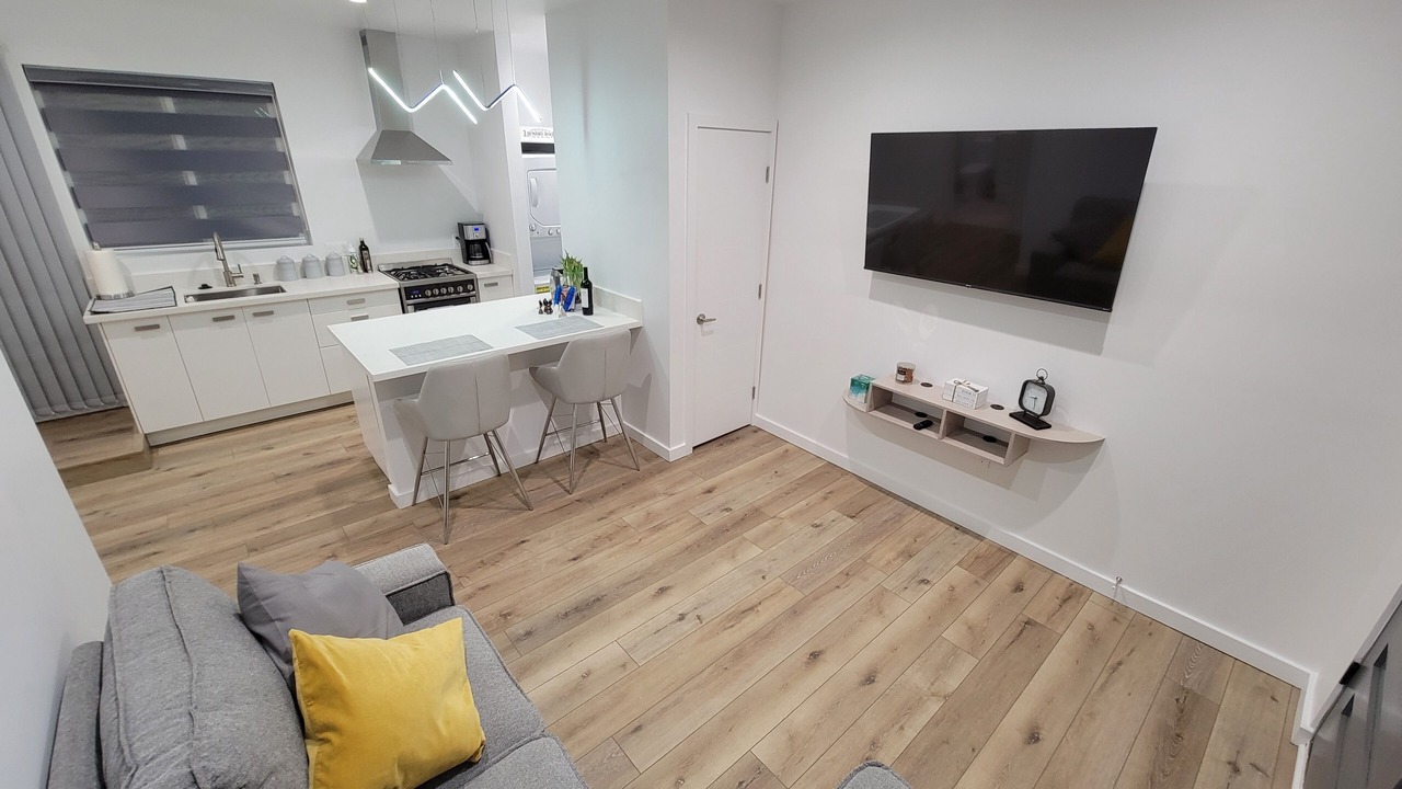 Photo of Livingroom in West Hills