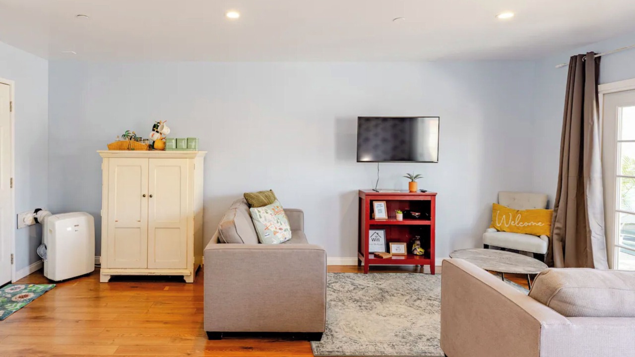 Photo of Livingroom in North Hollywood