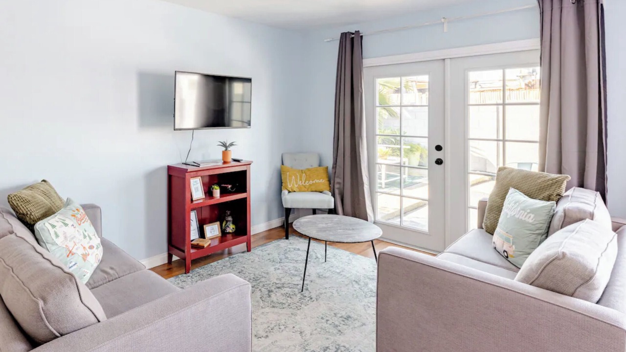 Photo of Livingroom in North Hollywood