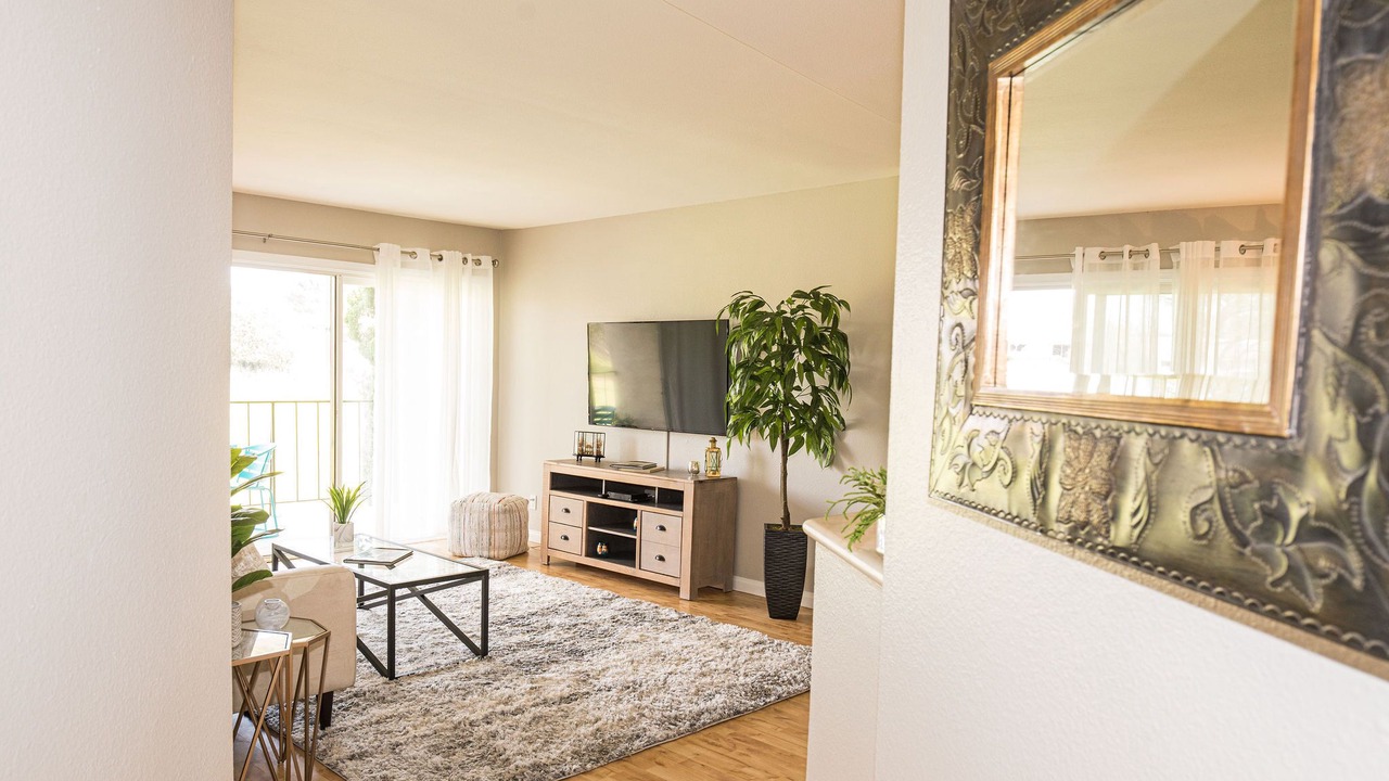 Photo of Livingroom in Rancho Bernardo