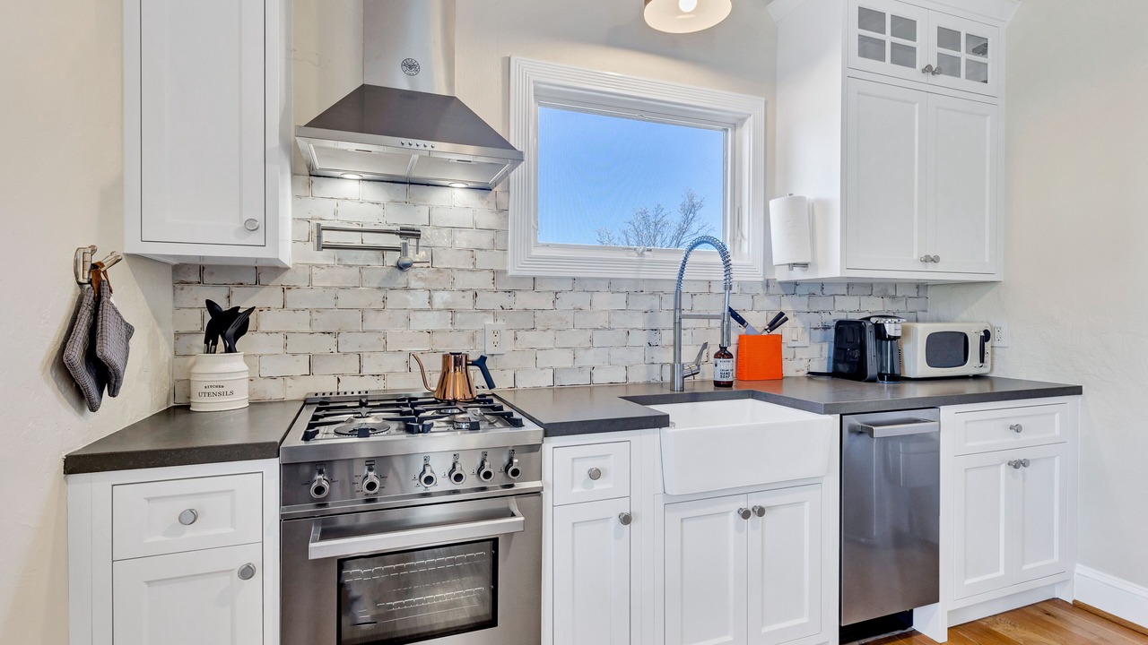 Photo of Kitchen in St. Helena