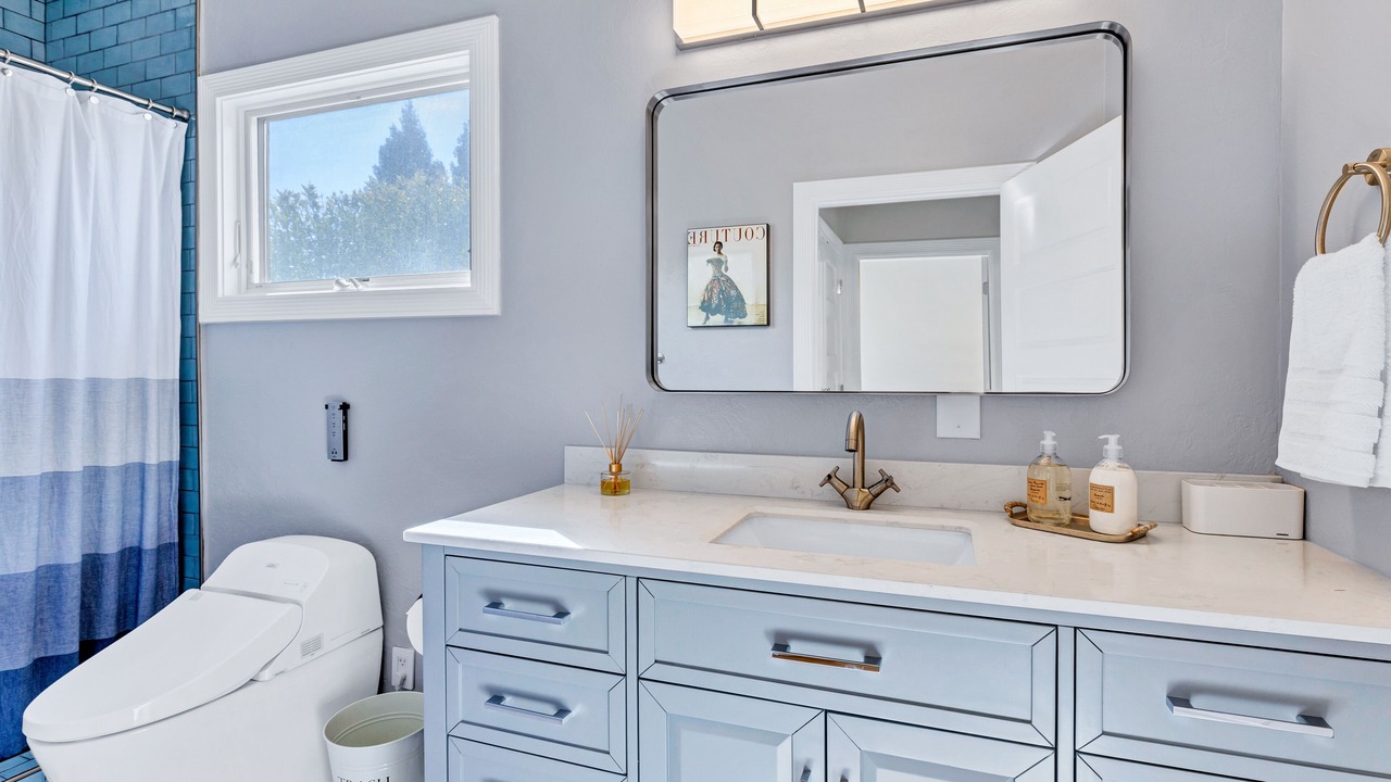 Photo of Bathroom in St. Helena