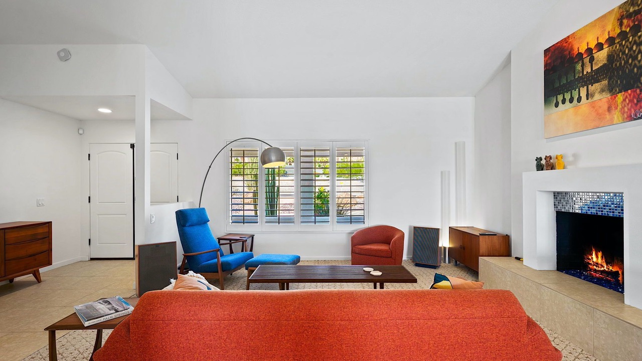 Photo of Livingroom in Magnesia Falls Cove